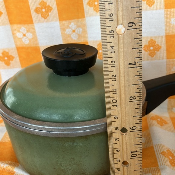 Vintage CLUB Aluminum Saucepan & Lid 1 1/2 pt With Vintage Whisker, Corn Holders - Picture 7 of 12